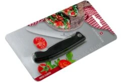 Victorinox SwissClassic Foldable Vegetable Knife Serrated Black, 6.7833.FB -Knives Store VT6 7833 FB 07 victorinox